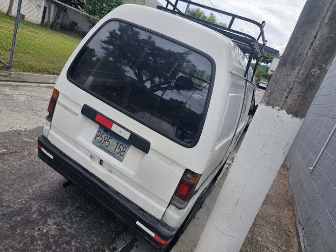 $2375 fijos! Panel CHEVROLET CMV 2008 doble puerta corrediza y compuerta trasera! motor y caja nítidos!.. detalles de ca
