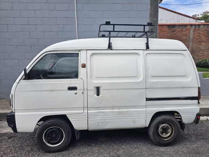 $2375 fijos! Panel CHEVROLET CMV 2008 doble puerta corrediza y compuerta trasera! motor y caja nítidos!.. detalles de ca
