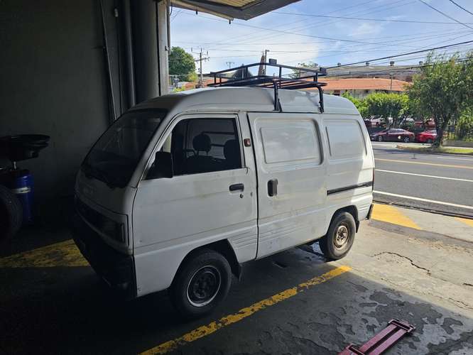 $2850 neg. PANELITO CHEVROLET CMV 2008 ... a toda prueba! Detalles estéticos normales   Teléfono    