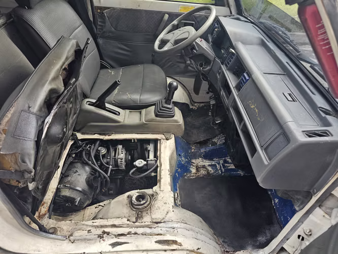 $2375 fijos! Panel CHEVROLET CMV 2008 doble puerta corrediza y compuerta trasera! motor y caja nítidos!.. detalles de ca