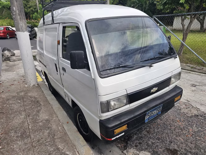 $2375 fijos! Panel CHEVROLET CMV 2008 doble puerta corrediza y compuerta trasera! motor y caja nítidos!.. detalles de ca