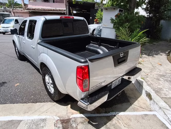 BOLSAS BUENAS NISSAN FRONTIER SV 2019 FULL EXTRAS 