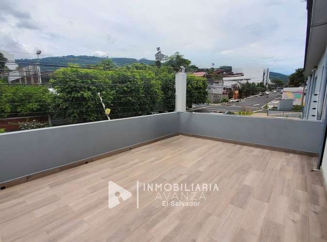 Edificio en alquiler en Col. Escalón | 28 parqueos| 13 oficinas| 9 baños - Imagen 9