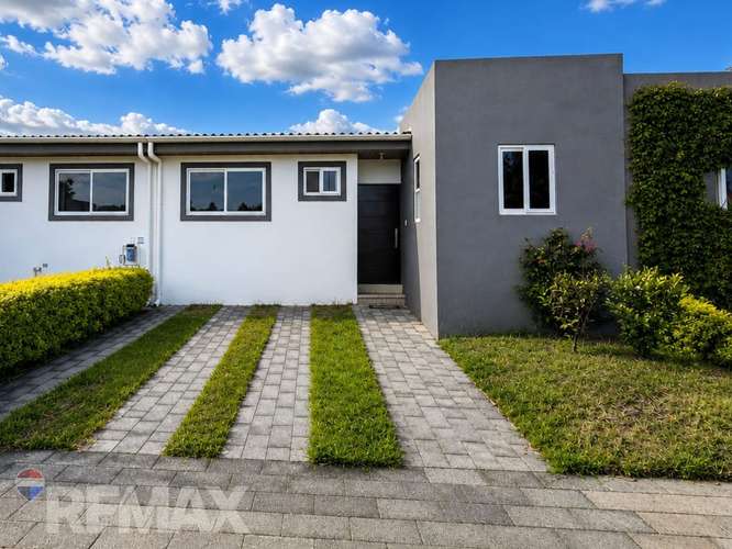 Casa en venta de un nivel | Condominio Bonavista Sur, Zaragoza