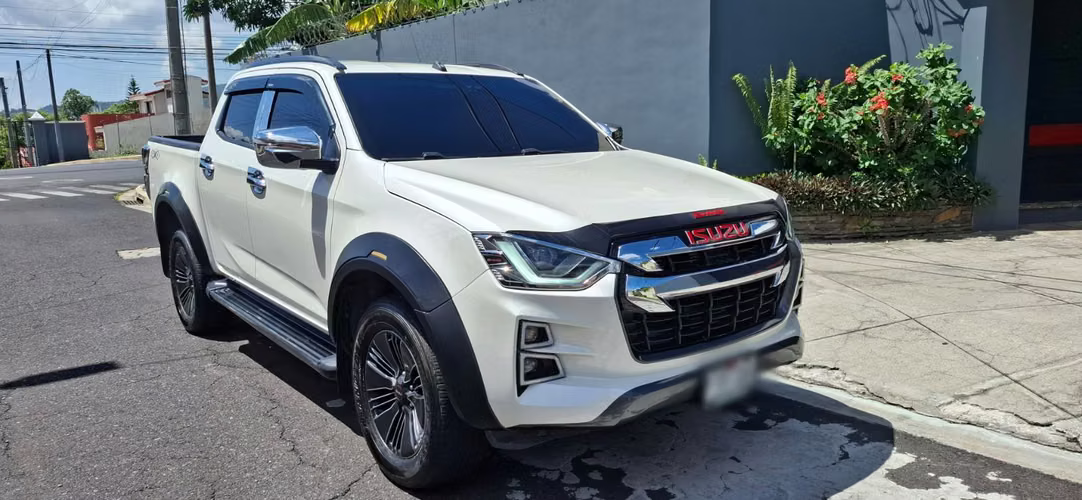 ISUZU DMAX HIGHLANDER AUTOMÁTICO 3.0 IMPECABLE 
