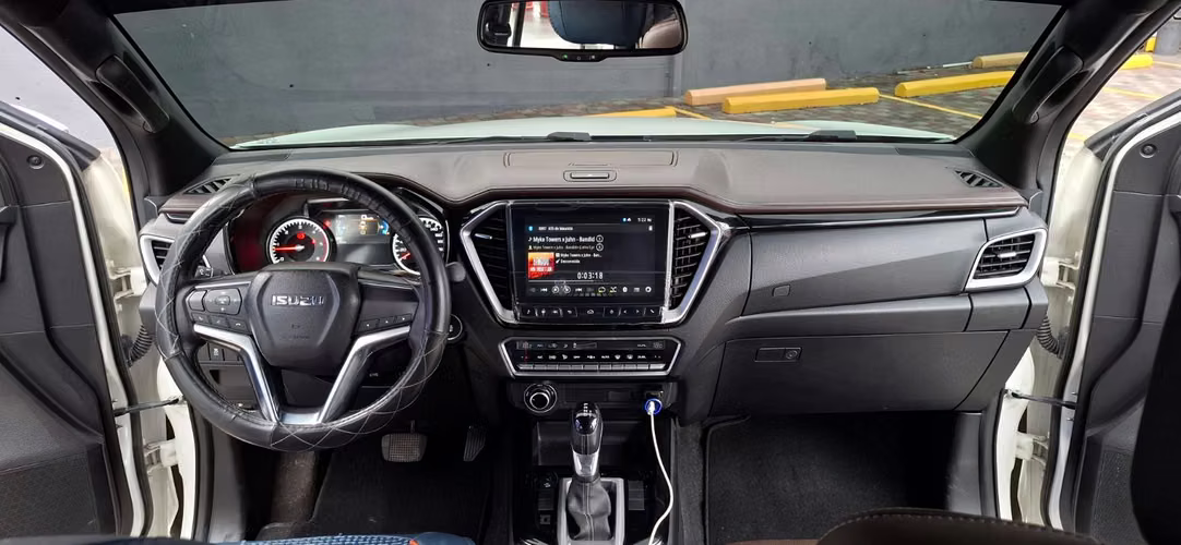 ISUZU DMAX HIGHLANDER AUTOMÁTICO 3.0 IMPECABLE  - Imagen 15