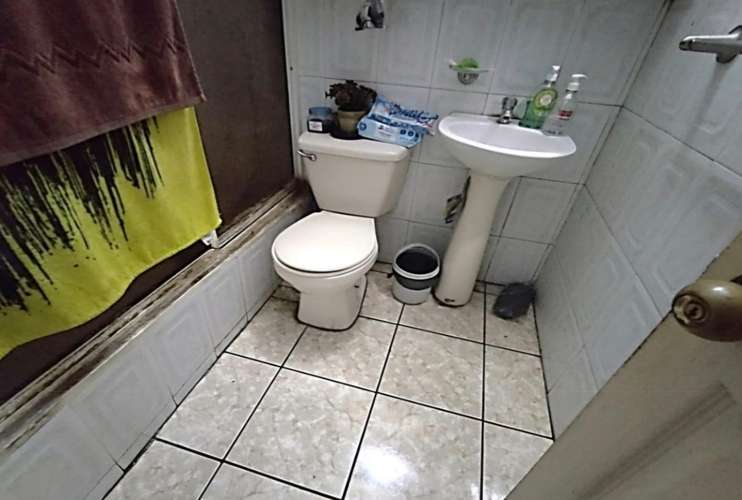 Venta de casa en Ciudad Versalles, sobre entrada principal - Imagen 9
