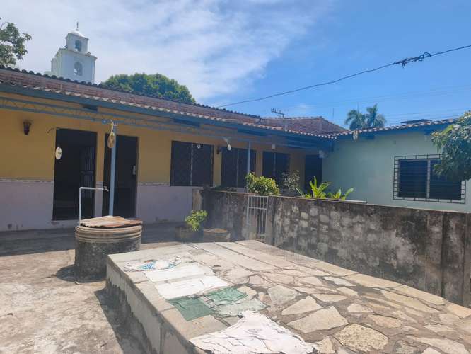 VENTA DE CASA GRANDE EN COATEPEQUE CENTRO  - Imagen 7