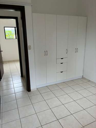 Casa de 2 niveles en Residencial Miramar: 4 dormitorios, 3.5 baños y seguridad 24 horas - Imagen 13