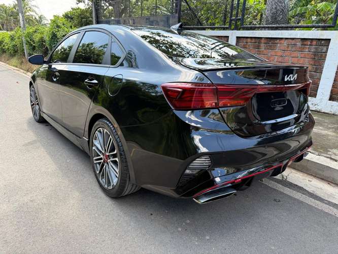 KIA FORTE GT 1.6 Turbo 2024 Todas Bolsas Buenas Full extras, con tan solo 19,000 reales nitido como nuevo
