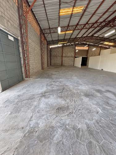Se alquila bodega por redondel Utila Para ALMACENAMIENTO 