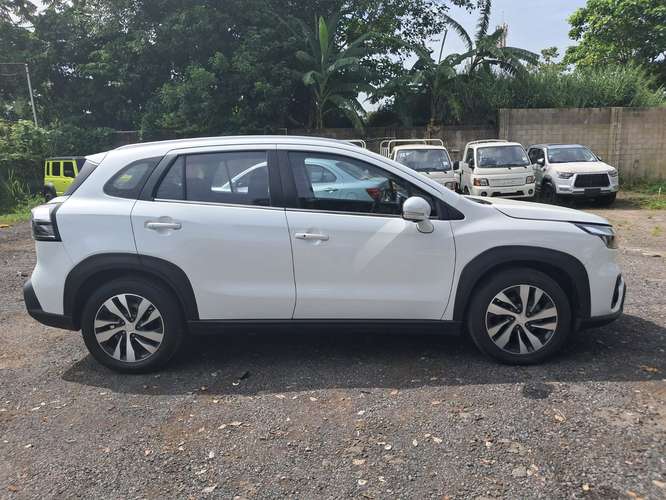 Suzuki Scross 4x2 GLX