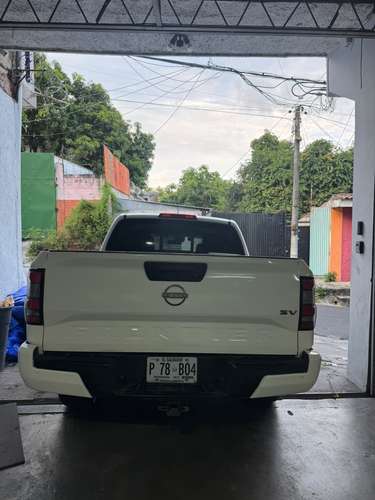 NISSAN FRONTIER SV 2022 - Imagen 8