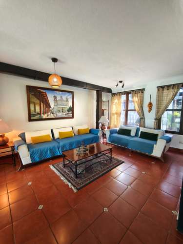SE VENDE CASA DE LUJO EN MADRESELVA, HABITACION EN PRIMER NIVEL COMPLETA - Imagen 5