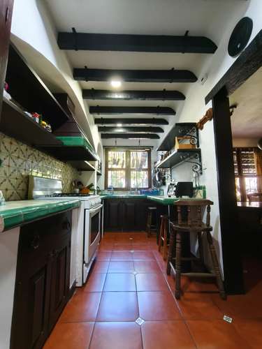 SE VENDE CASA DE LUJO EN MADRESELVA, HABITACION EN PRIMER NIVEL COMPLETA - Imagen 6