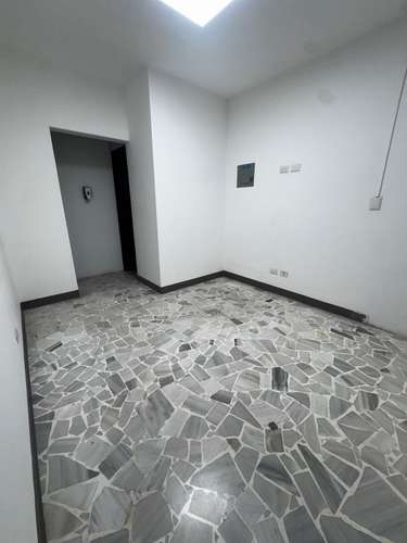 EDIFICIO MODERNO EN ALQUILER | COLONIA SAN BENITO - Imagen 8
