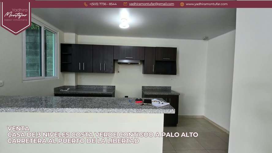 Casa de 3 niveles Costa Verde Carretera al Puerto de La Libertad en Venta