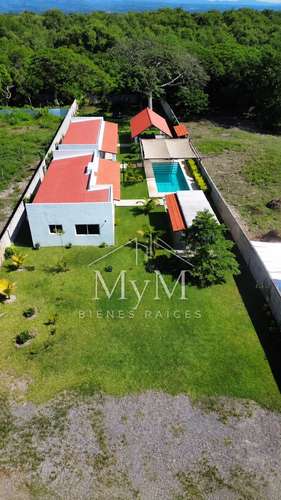 Venta de casa en Playa Cangrejera