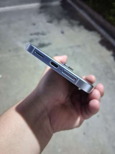 SAMSUNG S25 FE 5G 128GB/8GB DE RAM liberado a toda prueba 