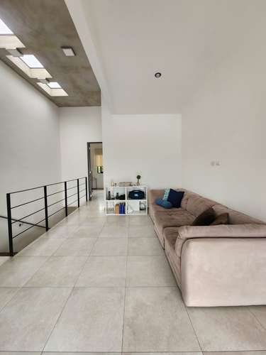 Se Vende Casa en Residencial Altema, Nuevo Cuscatlán 