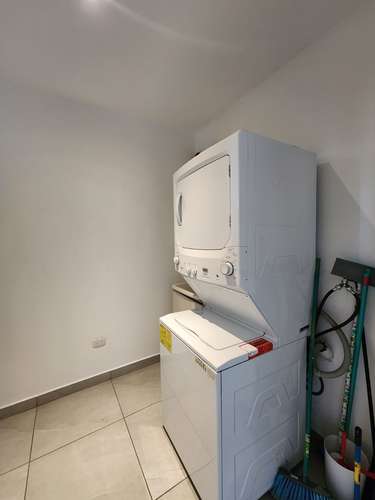 Se Alquila Apartamento en Condominio Panorámico, Colonia Escalón  - Imagen 11