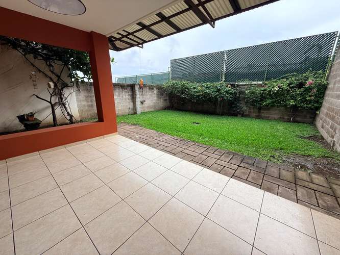  SE ALQUILA CASA MIRAMAR, de 2 plantas, tiene 300 v2 de terreno y 160 mts2 de construccion, cochera 2 vehículos, sala, - Imagen 12