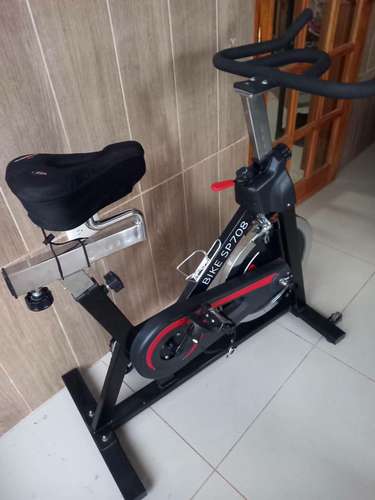 Bicicleta Estacionaria pocos meses de usos - Imagen 3