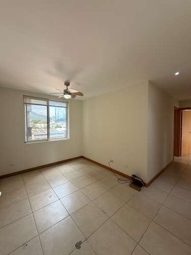  SE ALQUILA APARTAMENTO 370 SAN BENITO, Tiene 165 M2  - Sala - Comedor  - Terraza  - Cocina open concept que incluye c - Imagen 13