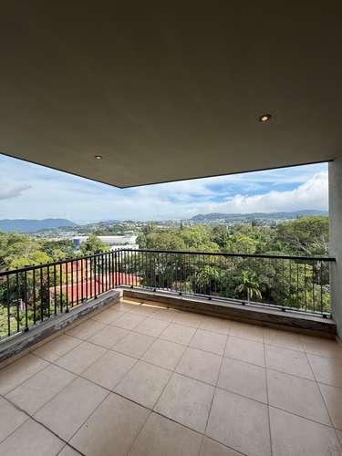  SE ALQUILA APARTAMENTO 370 SAN BENITO, Tiene 165 M2  - Sala - Comedor  - Terraza  - Cocina open concept que incluye c - Imagen 10