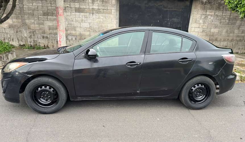 Mazda 3 año 2011 