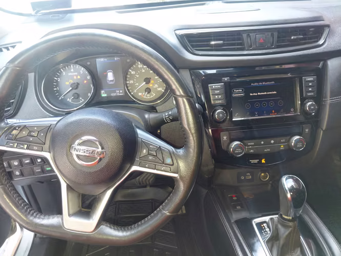 Vendo bonita Nissan Rogue SL 2018 4×2