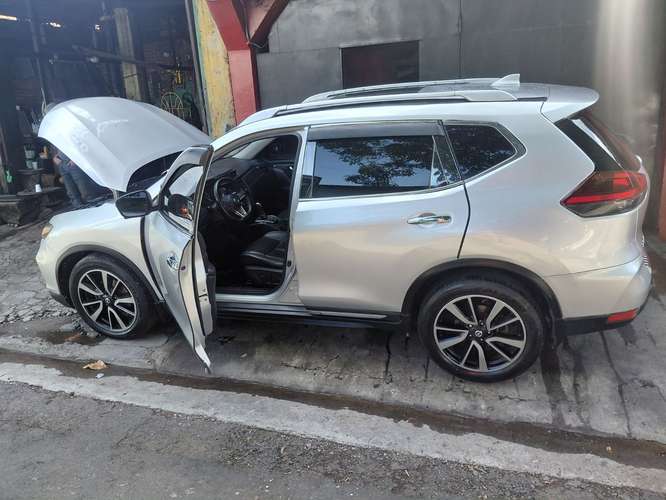 Vendo bonita Nissan Rogue SL 2018 4×2