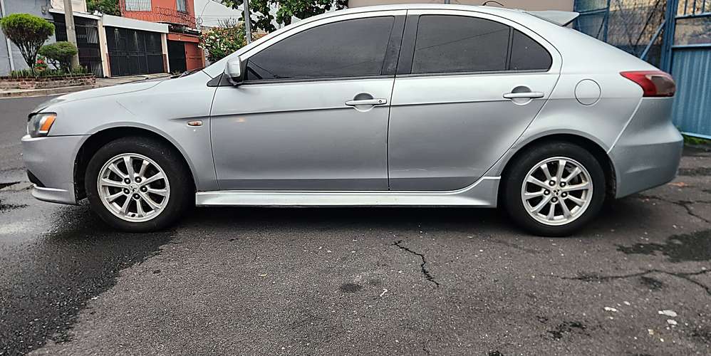 MITSUBISHI LANCER SPORTBACK 2013 AUTOM RINES RINES AC XTRAS ACEPTO AUTO A CUENTA  - Imagen 3
