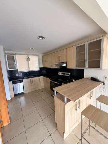  SE ALQUILA APARTAMENTO 370 SAN BENITO, Tiene 165 M2  - Sala - Comedor  - Terraza  - Cocina open concept que incluye c - Imagen 2