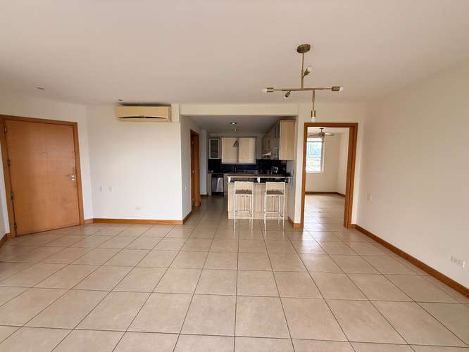  SE ALQUILA APARTAMENTO 370 SAN BENITO, Tiene 165 M2  - Sala - Comedor  - Terraza  - Cocina open concept que incluye c - Imagen 1