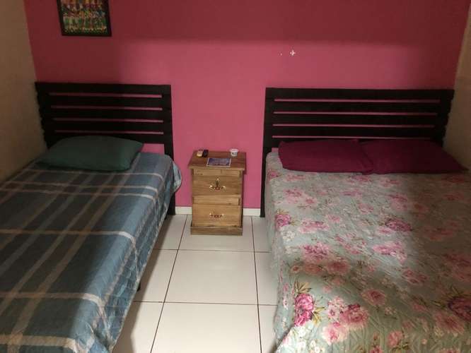 Alquiler de Habitaciones Amuebladas para dos o tres personas en colonia Escalon San Salvador