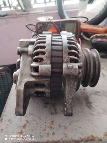 Alternador para pick-up MAZDA B2900  - Imagen 3
