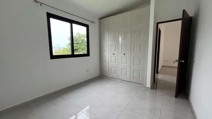  CASA EN ALQUILER EN BOSQUES DE SANTA ELENA 2 | CON MANTENIMIENTO INCLUIDO