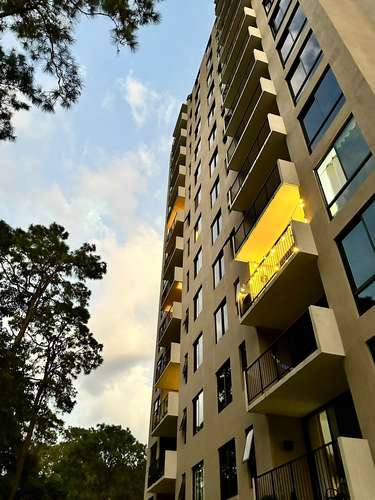 Apartamento Amueblado en venta en Altos Tower | Apto para Airbnb con Excelente Calificación - Imagen 1