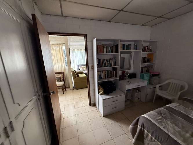 Amplia casa en venta en Lomas de San Francisco, excelente ubicación en San Salvador