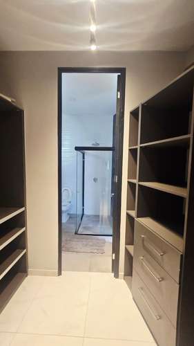 Exclusiva casa de 5 dormitorios con piscina y jardín en El Encanto, La Libertad