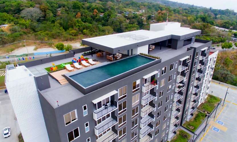 Apartamento semiamueblado de 3 dormitorios en  Vista Tower San Salvador