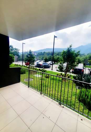 Apartamento semiamueblado de 3 dormitorios en  Vista Tower San Salvador