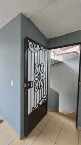 ALQUILO CASA EN RESIDENCIAL LOMA LINDA 