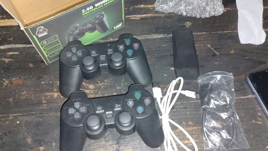 vendo emulador de juegos poco uso está nuevo