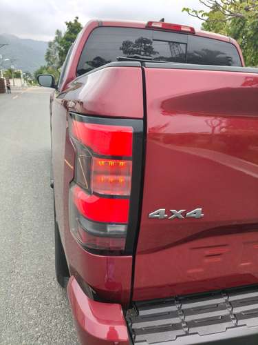 Se vende chulada NISSAN FRONTIER 2024 FULL CUERO “4x4” - Imagen 9