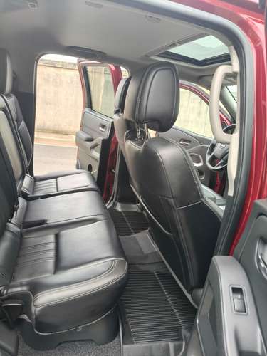 Se vende chulada NISSAN FRONTIER 2024 FULL CUERO “4x4” - Imagen 7