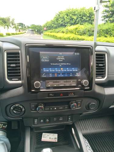 Se vende chulada NISSAN FRONTIER 2024 FULL CUERO “4x4” - Imagen 4