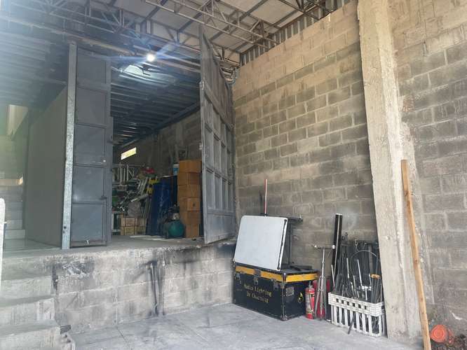  EN VENTA | CASA CON DETALLES MODERNOS Y CON AMPLIA BODEGA EN ZONA DE GRAN PLUSVALÍA 
