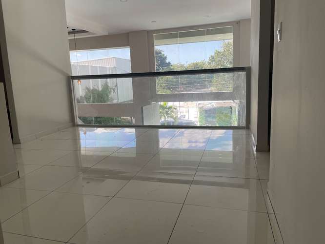  EN VENTA | CASA CON DETALLES MODERNOS Y CON AMPLIA BODEGA EN ZONA DE GRAN PLUSVALÍA 